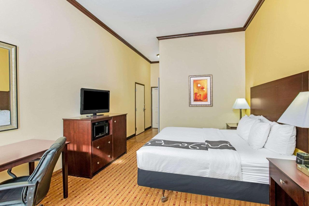 La Quinta By Wyndham Ennis Hotel Eksteriør billede