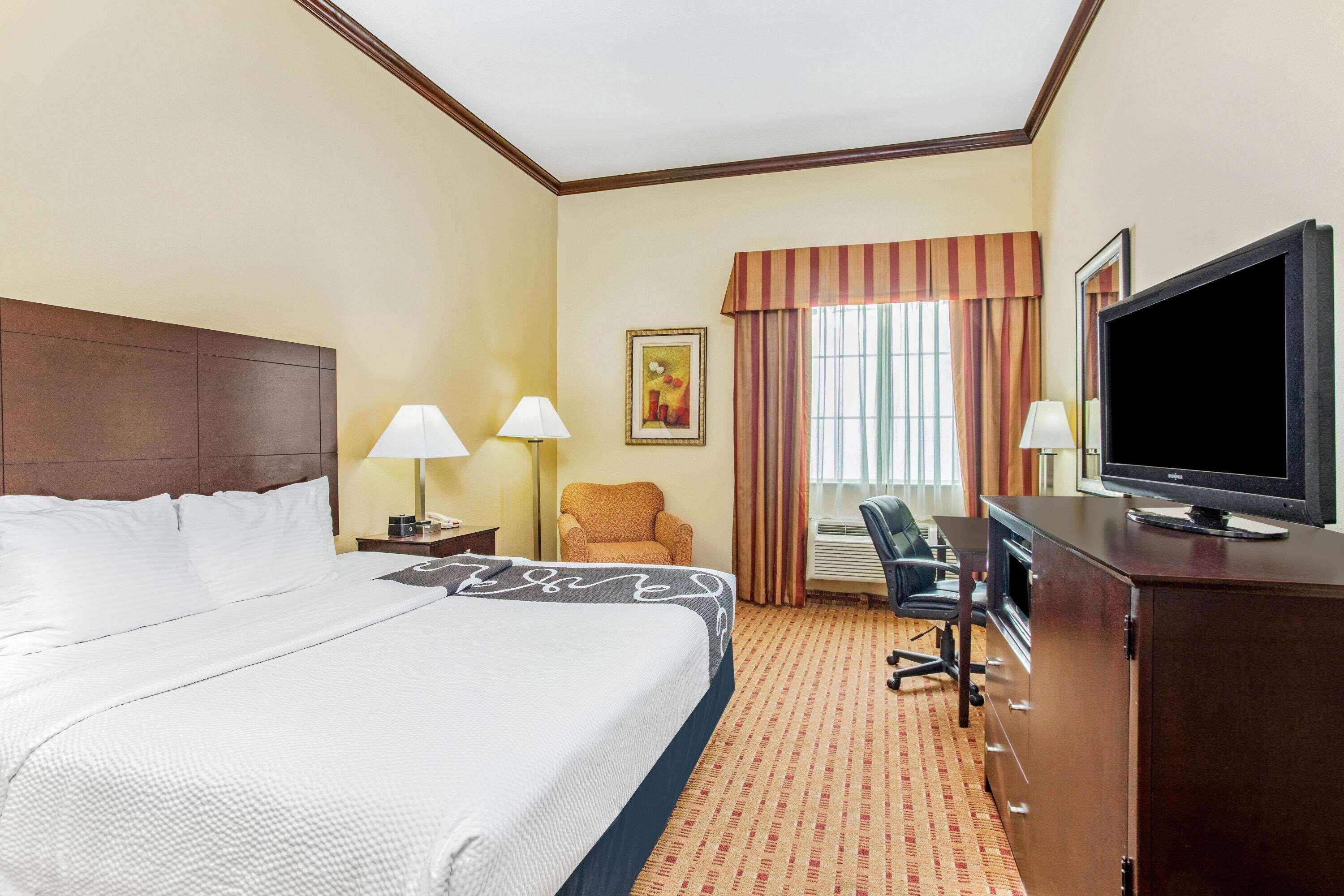 La Quinta By Wyndham Ennis Hotel Eksteriør billede